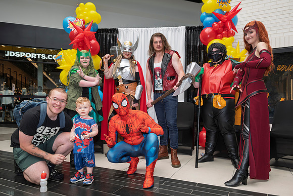 RR Super Dads-Sidekicks WEB-163