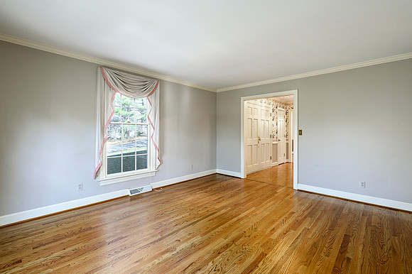 2232 Surrey Pl WEB-141