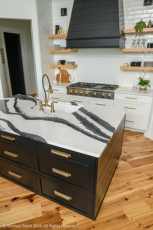 455 Oak Point Owner with Copyright-158