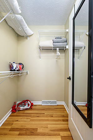 417 Wessex Rd WEB-143