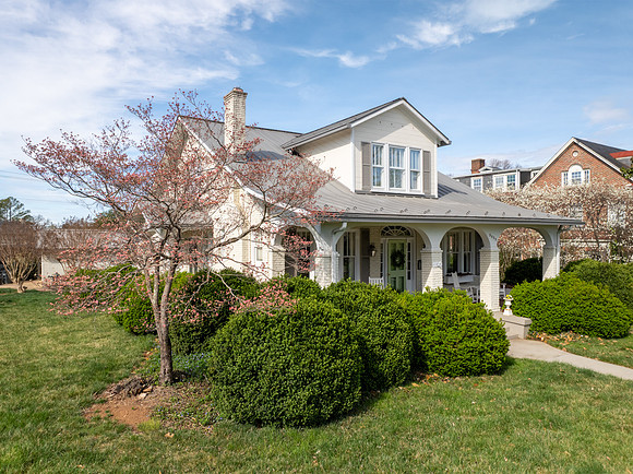 3833 Peakland WEB-106