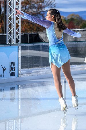 RR Ice Rink Show 11-23-24 PRINT-146