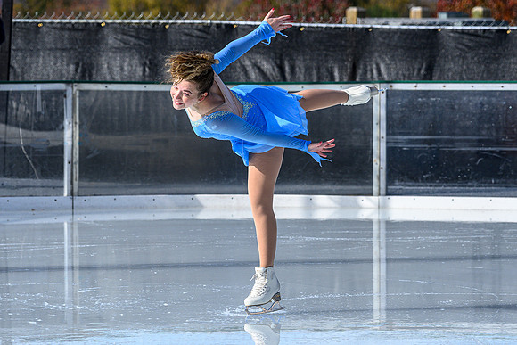 RR Ice Rink Show 11-23-24 PRINT-140