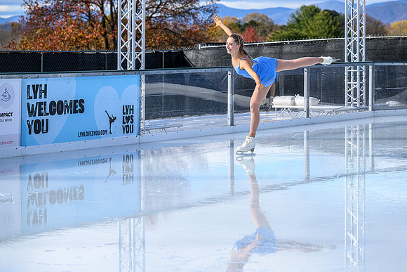RR Ice Rink Show 11-23-24 WEB-163