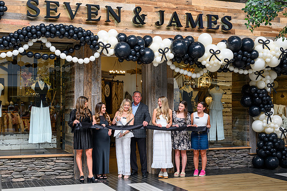 Seven and James Store WEB-132