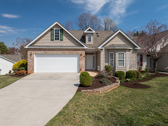107 Riverbirch Tr WEB-102