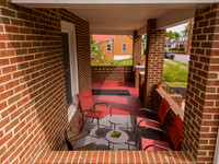 211 Holbrook WEB-113