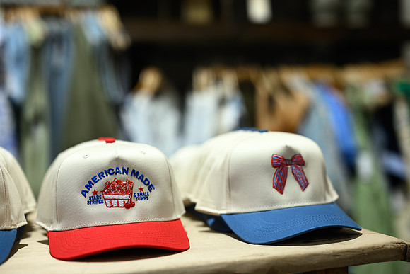 Seven and James Store WEB-162