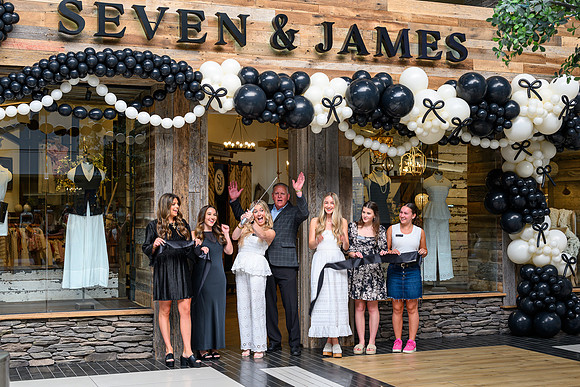 Seven and James Store WEB-143