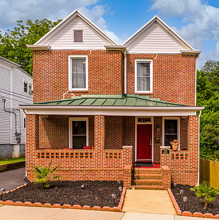 211 Holbrook WEB-118