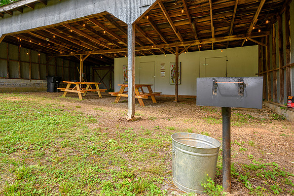 211 Holbrook WEB-128