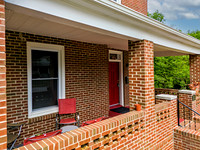 211 Holbrook WEB-114