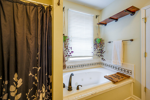 1023 Perrymont Ave PRINT-154