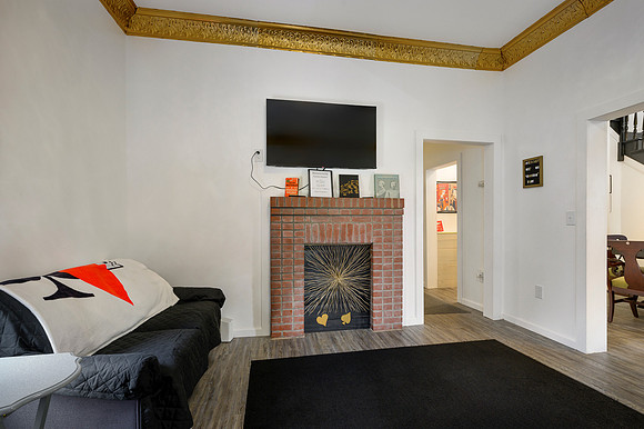 211 Holbrook WEB-136