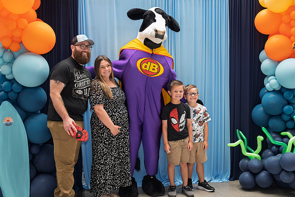 RR Super Dads-Sidekicks WEB-143
