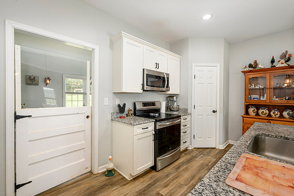 1169 Mountain Creek Ln WEB-137