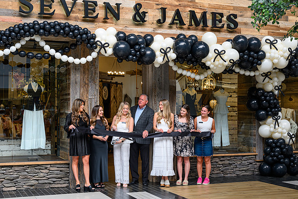Seven and James Store WEB-124