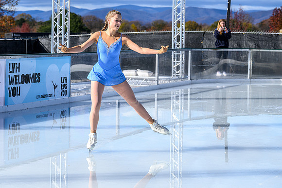 RR Ice Rink Show 11-23-24 PRINT-119