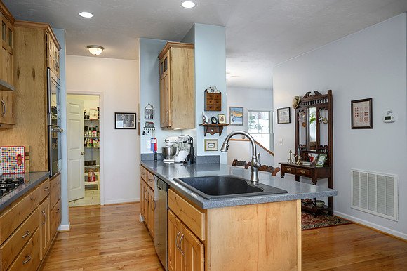 3370 Virginia Byway WEB-135
