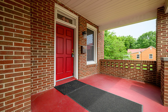 211 Holbrook WEB-120